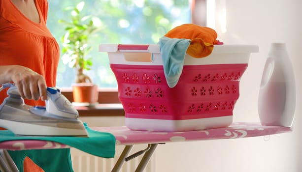 Collapsible Silicone Laundry Basket 