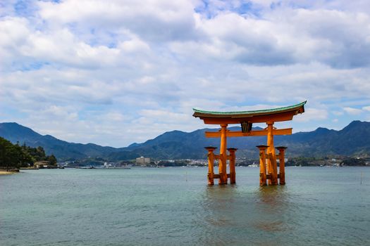 The Floating Torii gate of Itsukushima Shrine in Miyajima island, Hiroshima, Japan.