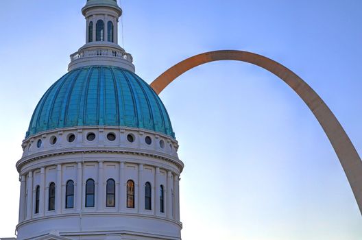 Old Courthouse and the Gateway Arch in St. Louis, Missouri.