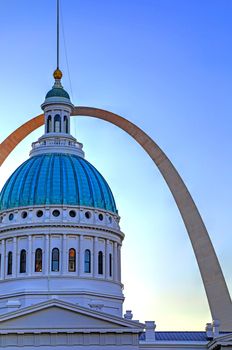 Old Courthouse and the Gateway Arch in St. Louis, Missouri.