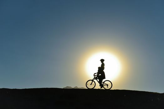 unusual kids on bikes