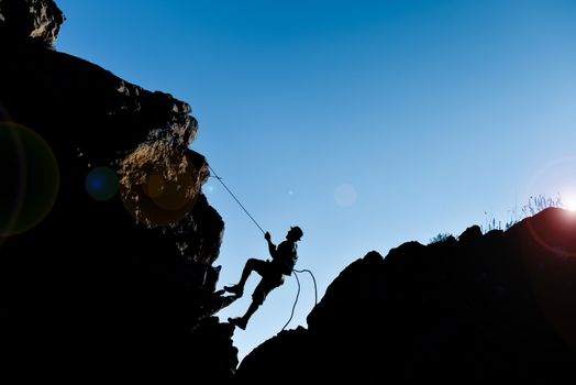 improvise simple climbing