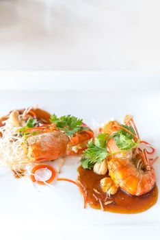 Fried tiger prawn grilled shrimp with tamarind sauce, gourmet Thai cuisine.