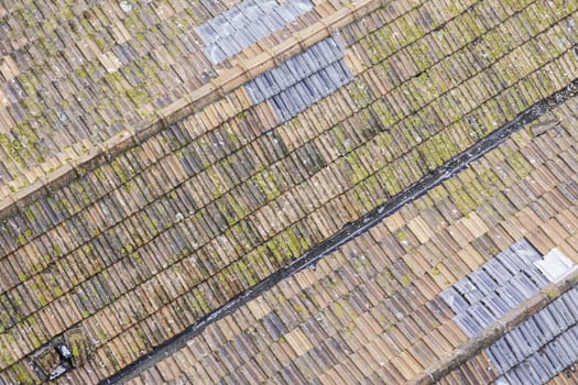 Portugal tile roof houses, construction and architecture