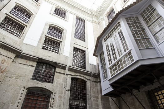 Portugal tile roof houses, construction and architecture