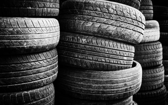 Old tires, scrapping for old wheels, trash and pollution