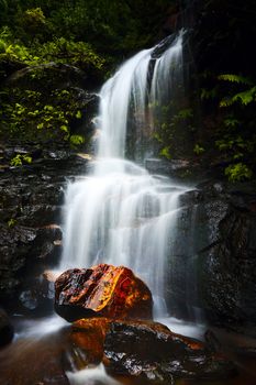 A short hike will bring you to Edith Falls, a pretty waterfall located in The Valley of the Waters, Wentworth Falls Blue Mountains Australia