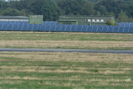 Panorama of the solar system of Weeze Airport.
The airport uses huge solar parks to cover its own energy consumption.