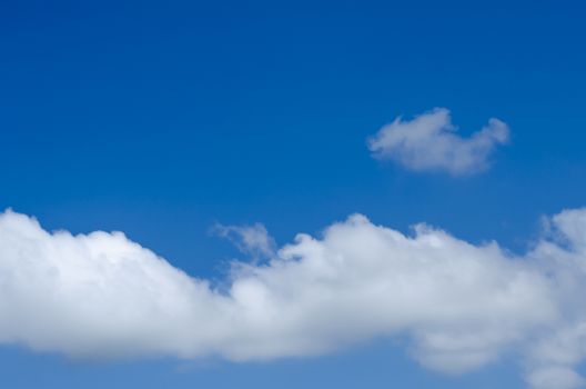 clouds in the blue sky