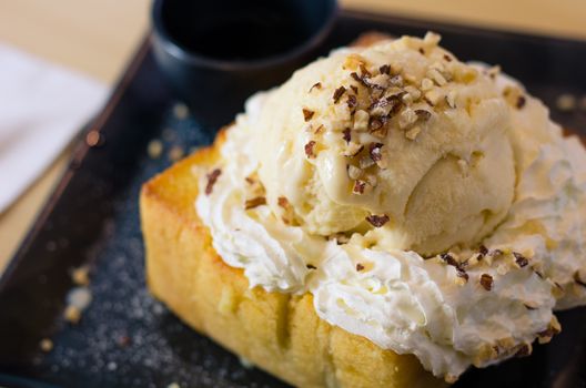 Honey toast ice cream popular desserts for everyone