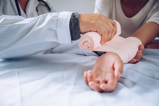 Doctors are treating patients with arm injuries 