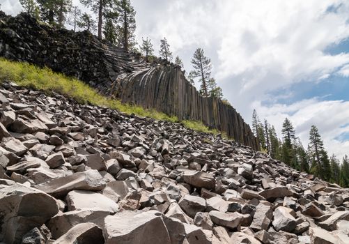 Hexagon basaltic columns of Devils Postpile National Monument in Inyo National Forest, Ansel Adams Wilderness