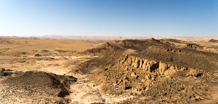 Desert landscapes and hiking in Israel vacation