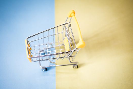 yellow shopping cart