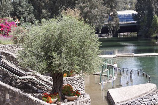 baptising place on the jordan river in israel