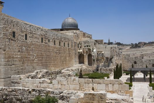 ancient walls in jerusalem old city below the mosque