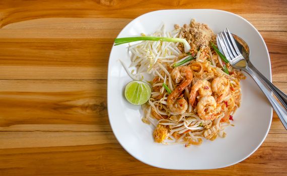 Stir-fried noodles with prawns ,  Pad Thai