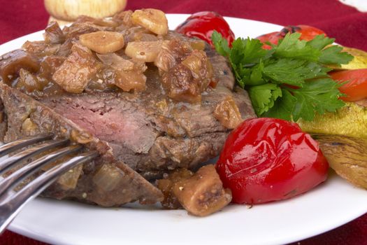 Grilled steak meat with vegetables 