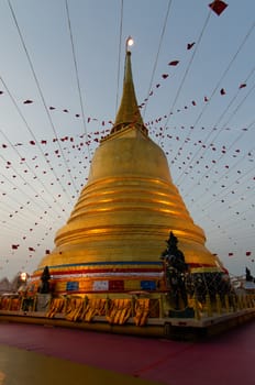 Phukhao Thong Temple  on the night