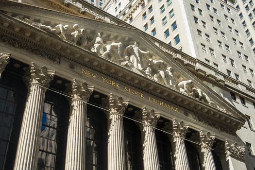 New York Stock Exchange NYSE stone building Manhattan sign