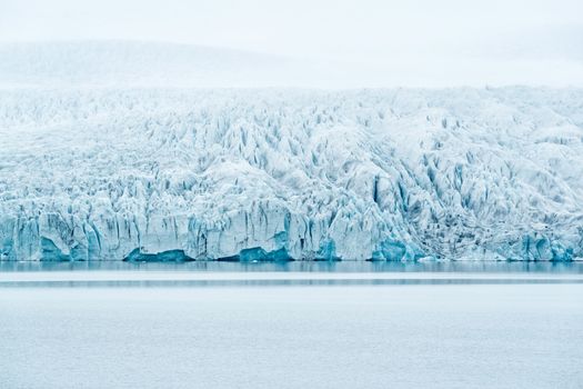 Fjallsarlon glacier lagoon in Vatnajokull National Park, Iceland