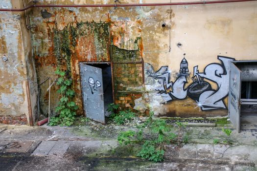 Lost Place garage of railway
