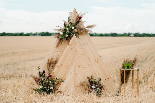 wedding ceremony area, arch chairs decor