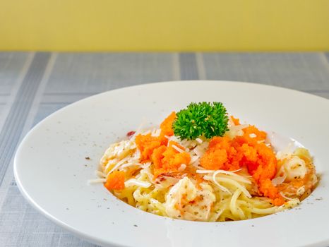 Spaghetti carbonara with shrimp and eggs prawns