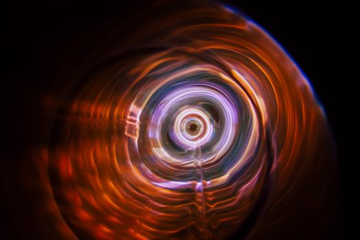 Sound waves in the visible full color in the dark
