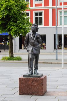 Sculpture of the famous Norwegian composer Edvard Grieg near Grieg Hall in Bergen, Norway