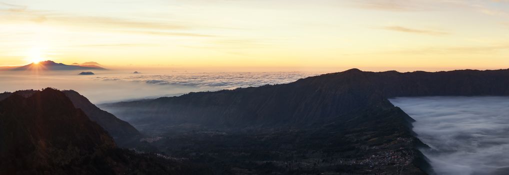 The sunrise of the Bromo volcano, Shot in Java, indunesia, the beautiful sunrise