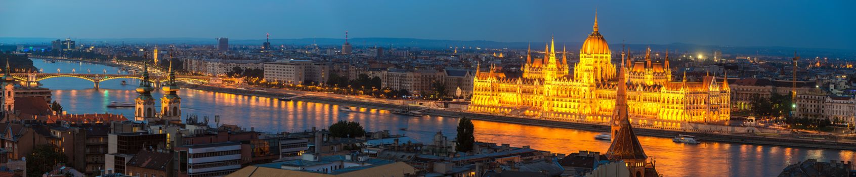 Beautiful view of famous landmarks in Budapest at sunset