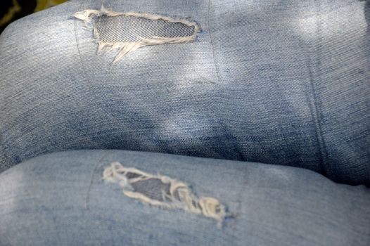 faded jeans 