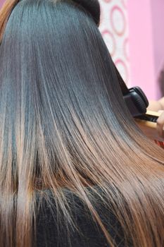 hair treatment clamp hair in beauty salon