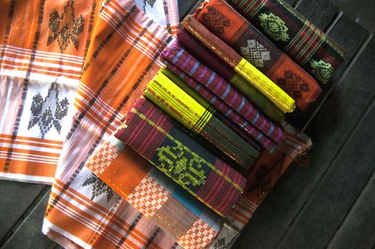 lipa sabbe, traditional woven silk fabrics from Sengkang