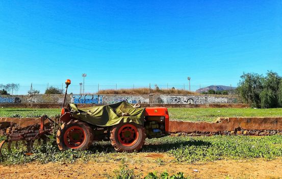 Urban tractor in Puzol