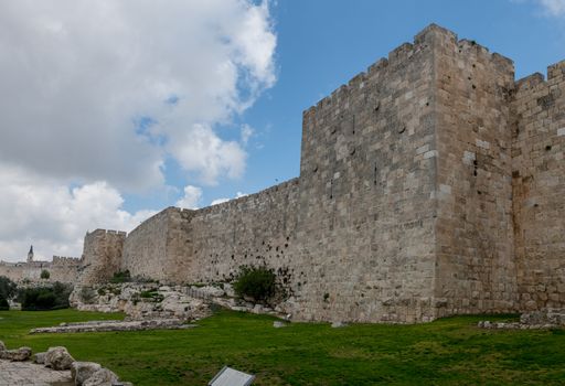 the wall of the old city of jerusalem between the zion gate and jaffa gate