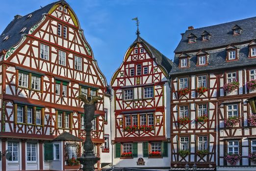 The central square of the Bernkastel city with a very beautiful historic half-timbered houses. Bernkastel-Kues is a well-known winegrowing centre on the Middle Moselle.