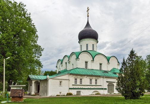 Trinity Cathedral . The tsar residence in the Alexandrovskaya village (also known as the Alexandrov Kremlin) is an old Russian fortress 