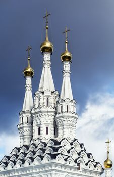 Hodegetria church in Vyazma is one of three major three-tented churches in the world