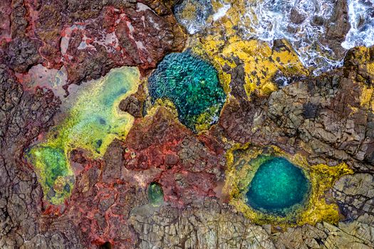 Beautiful rock pools in the coastal foreshore to swim or admire the abundant sea life. Aerial views