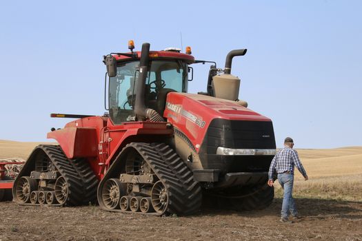 Seeding in Saskatchewan drought conditions Agriculture Canada