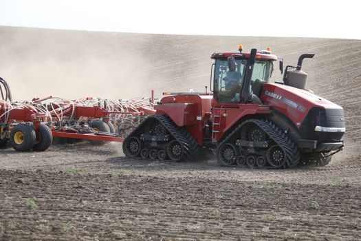 Seeding in Saskatchewan drought conditions Agriculture Canada