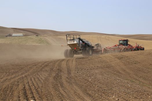 Seeding in Saskatchewan drought conditions Agriculture Canada