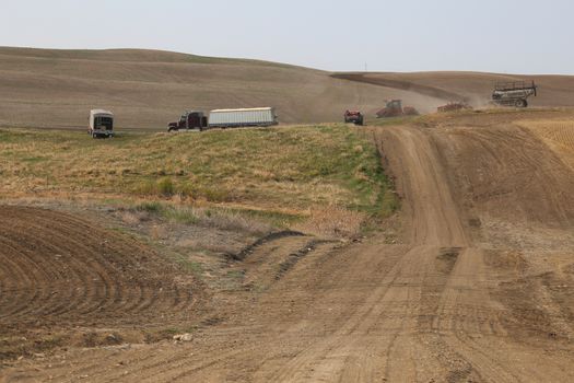 Seeding in Saskatchewan drought conditions Agriculture Canada