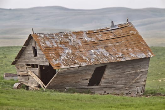 Abandoned Prairie Homestead in Saskatchewan Canada delapitated