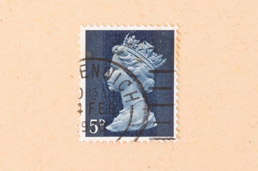 UNITED KINGDOM - CIRCA 1960: A stamp printed in the United Kingdom shows queen Elizabeth, circa 1960