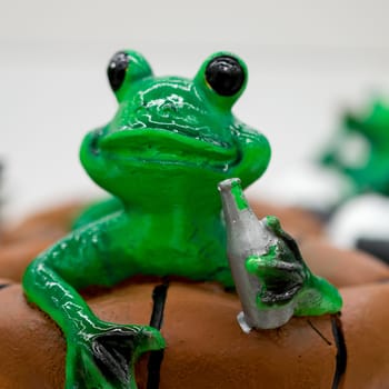 ceramic green frog