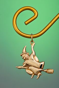 A Precious gold pendant, ideal like gift