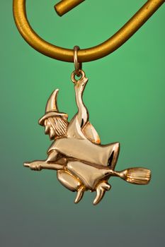 A Precious gold pendant, ideal like gift